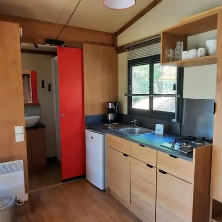 Onlycamp Les Vailhes * Lodeve
