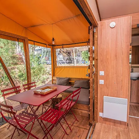 Onlycamp Les Vailhés *