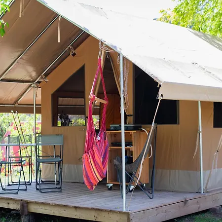 Onlycamp Les Vailhés * Lodève
